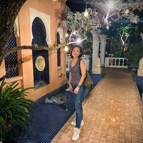 Meet the Posher, WenDee! - Picture 2 of 2